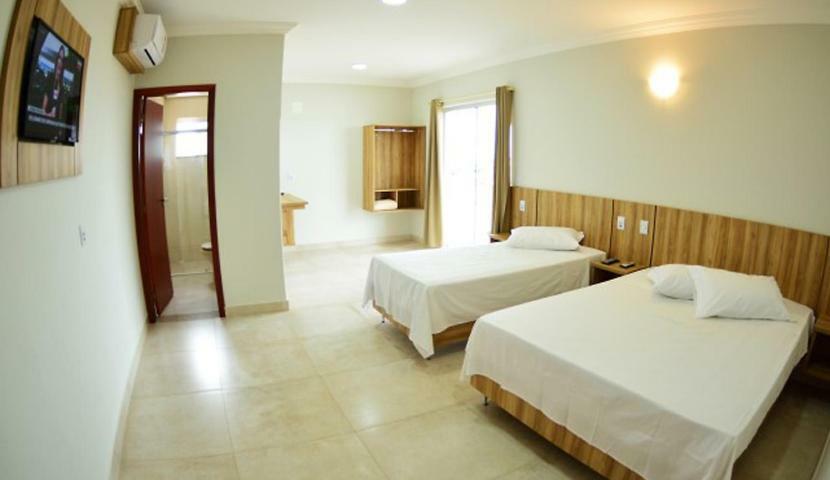 Dallas Palace Hotel Rio Paranaiba Екстер'єр фото